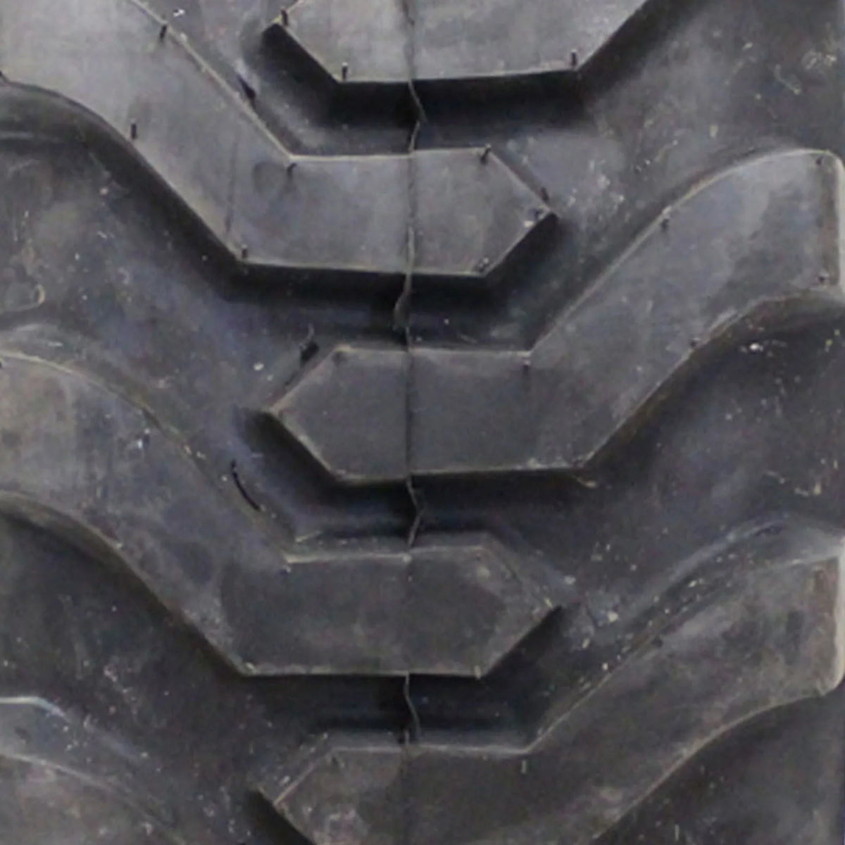 Chief Tire 23X8.50-14 Carlstar 94A2 Industrial B Trac