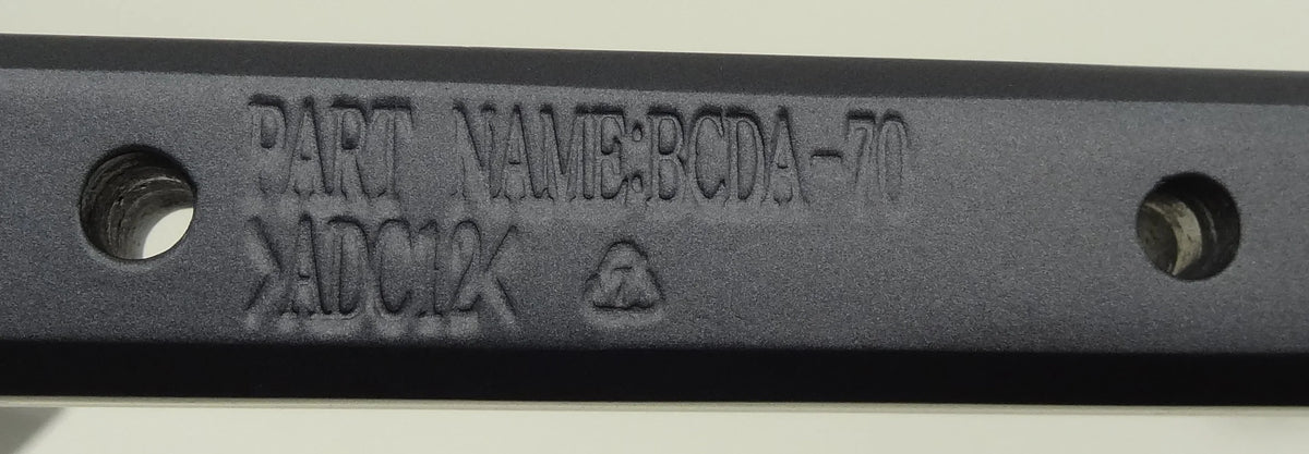 M75QXM-K03 1A317Y700-GB2-G Legs Vizio (BCDA-70) NEW