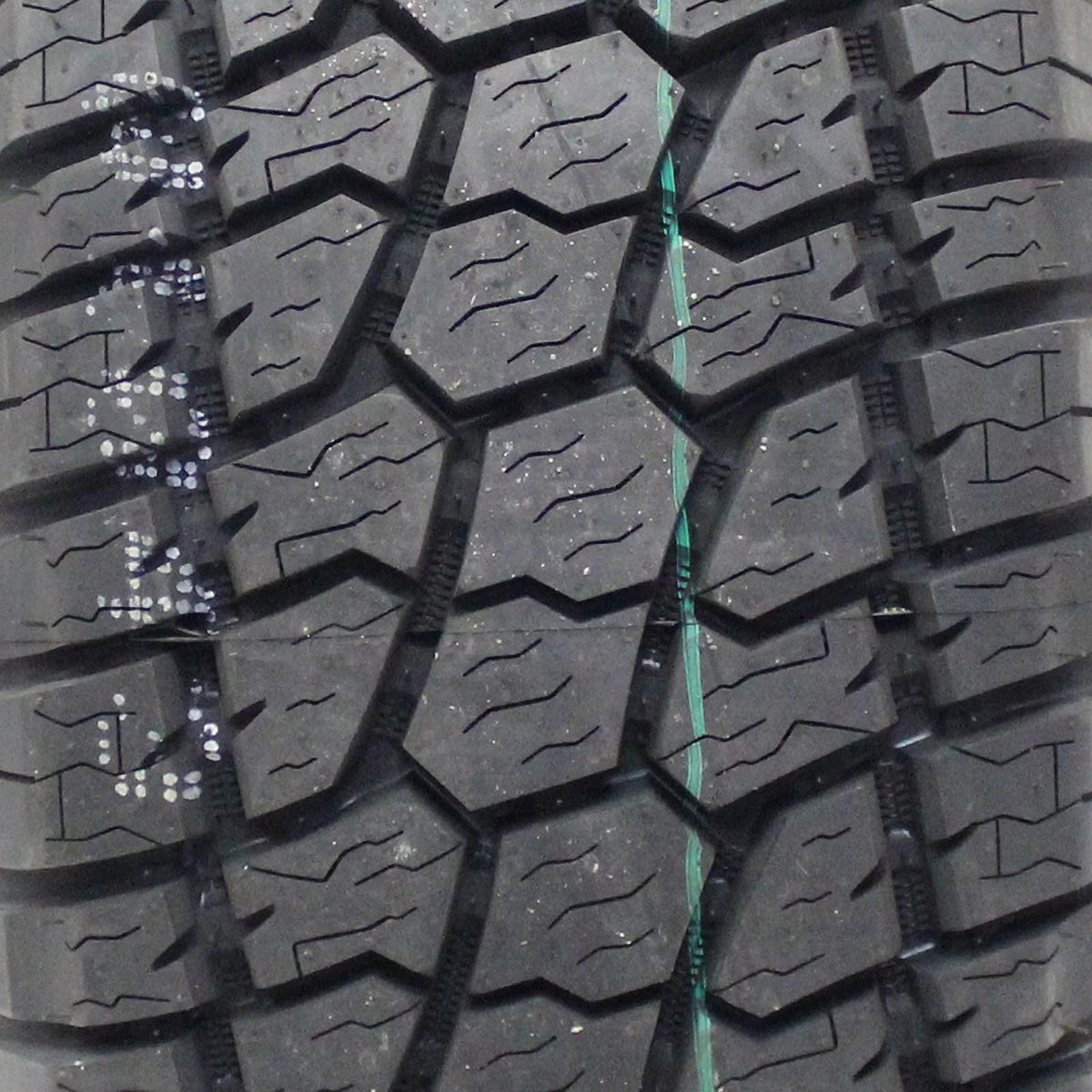 Tire S Radar A/T5 Renegade 295/55R20 123