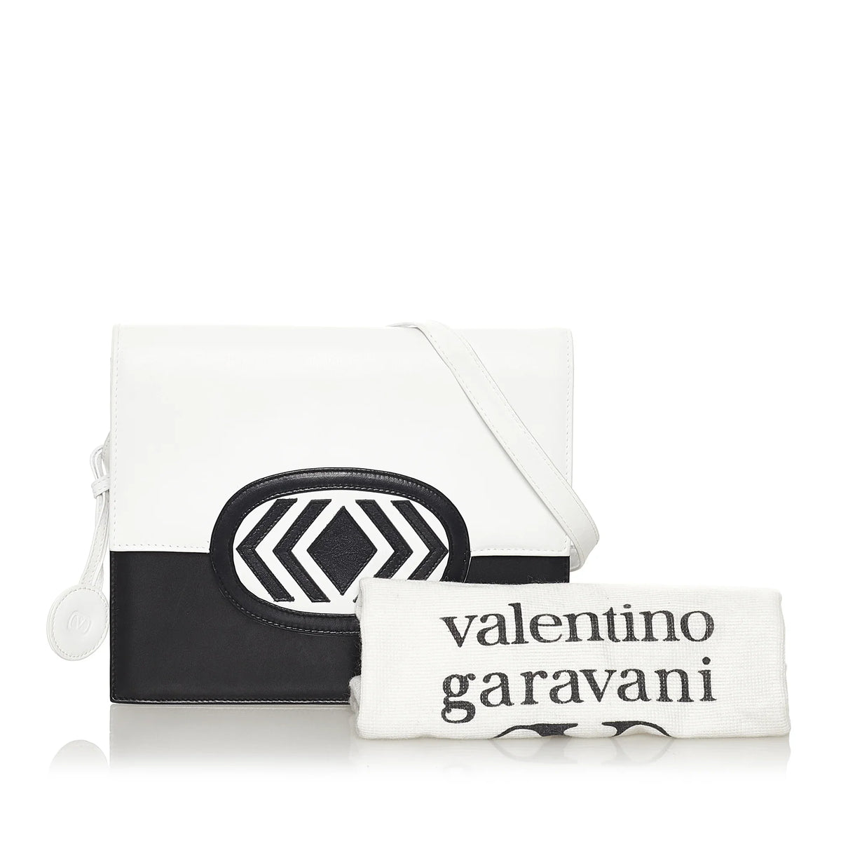 Pre-Owned Crossbody Bag Valentino Calf Authenticated White Leather Women (Good)